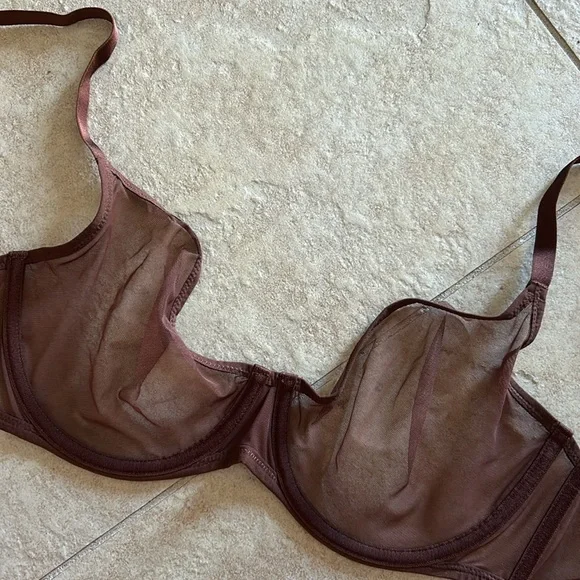 SKIMS mesh bra - Picture 4 of 5